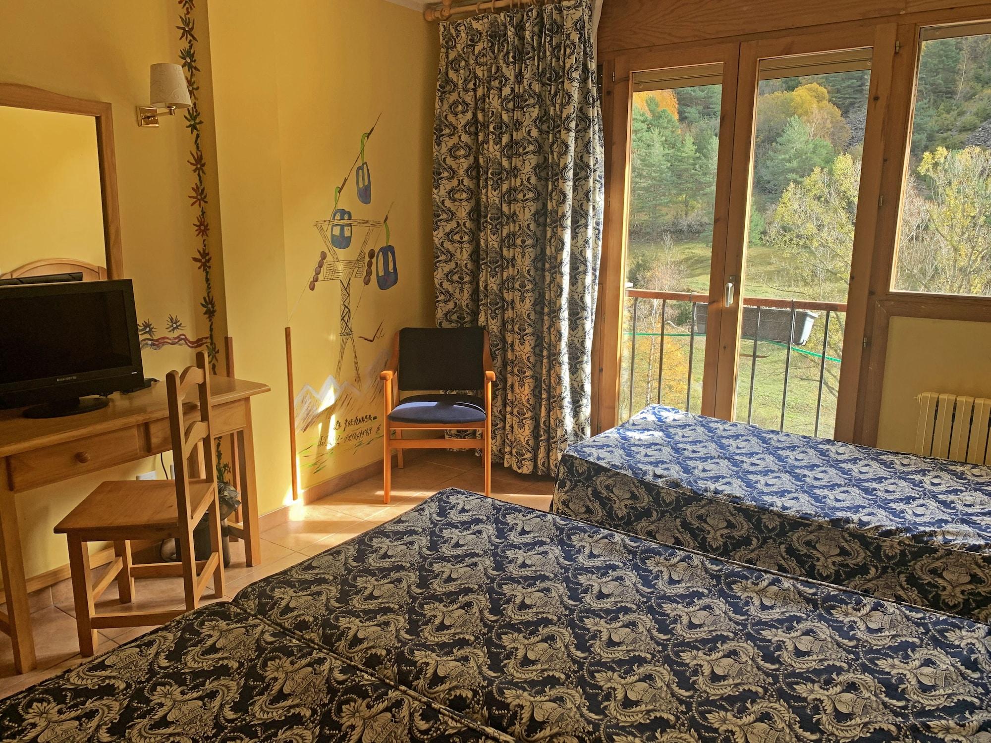 Hotel Antic La Cortinada エクステリア 写真