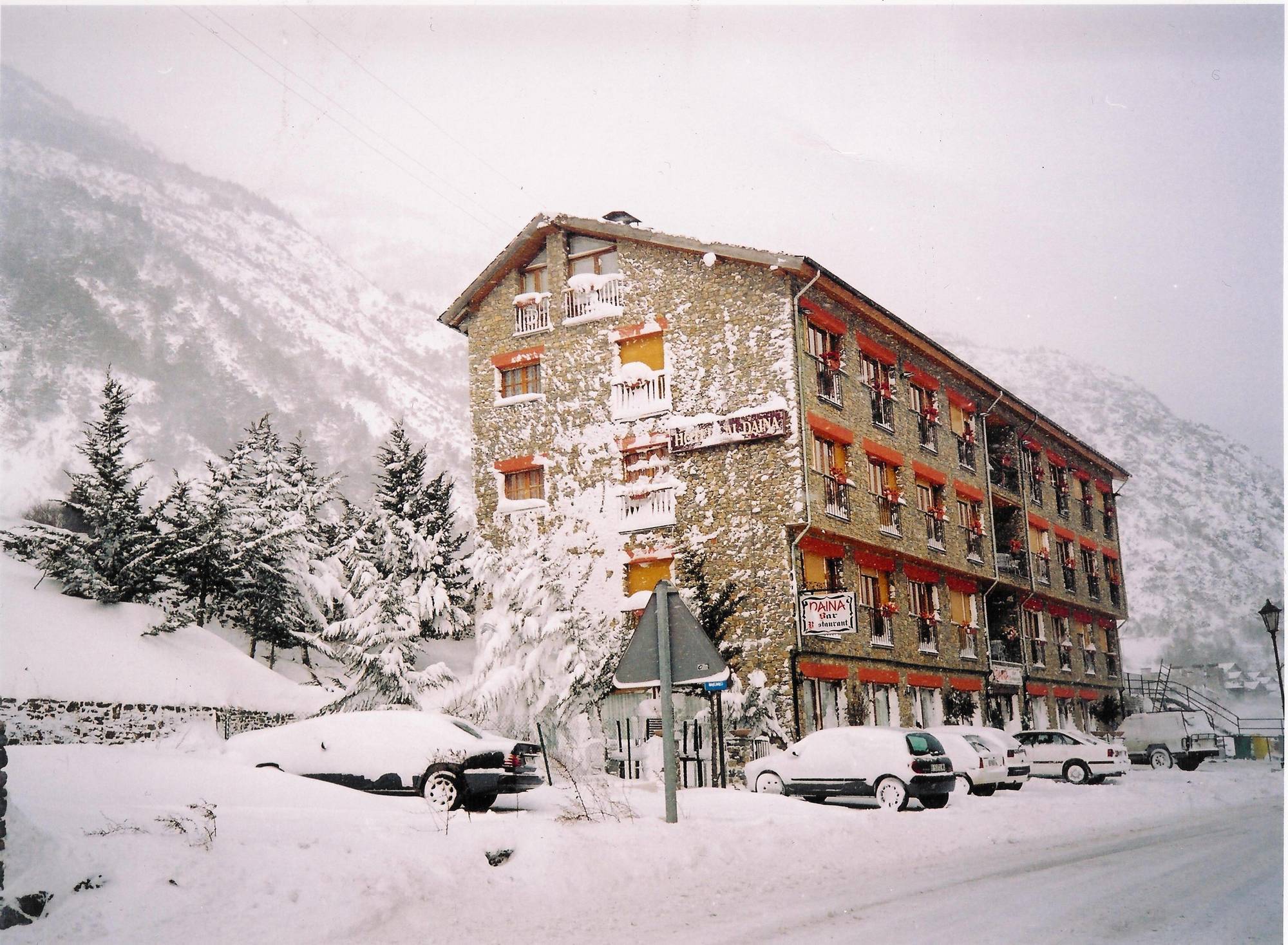 Hotel Antic La Cortinada エクステリア 写真